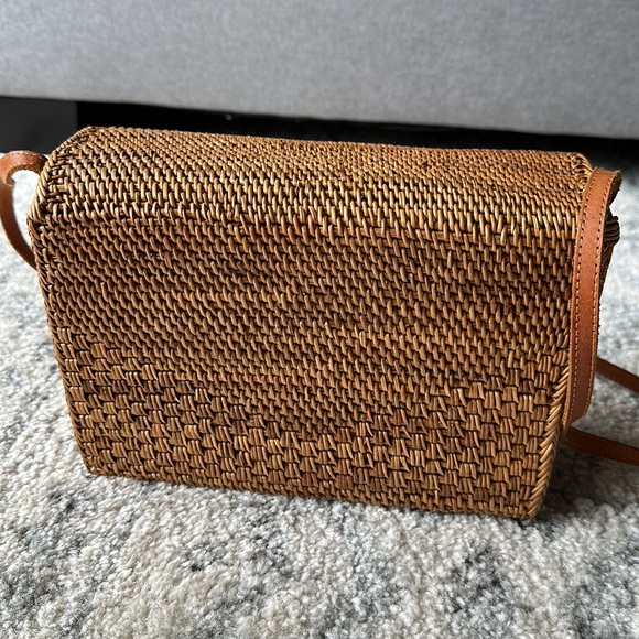 ❤️ ULU THE LABEL woven crossbody bag ❤️ - Picture 4 of 6